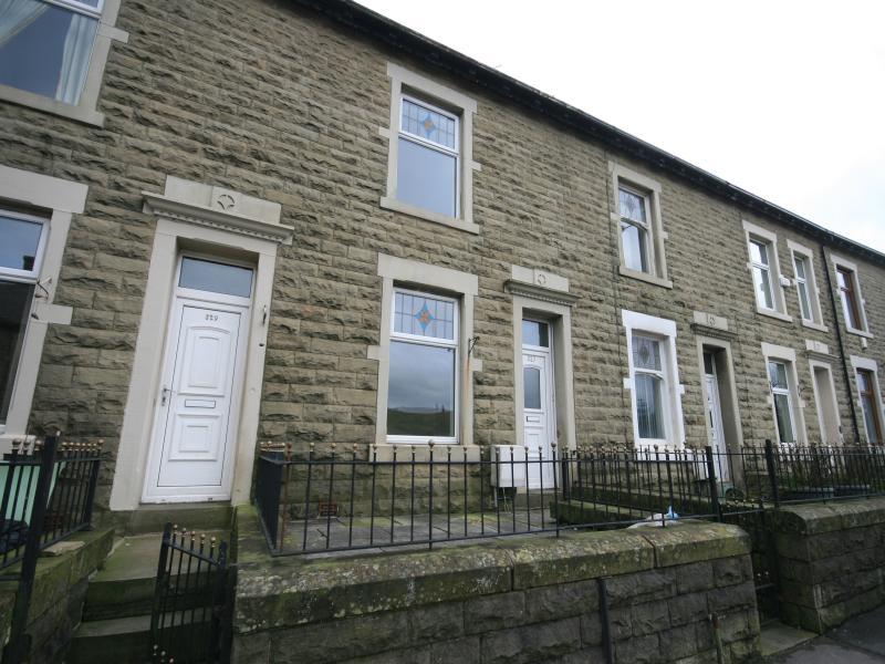 Main image of 2 bedroom Mid Terrace House to rent, Blackburn Road, Haslingden, Lancashire, BB4