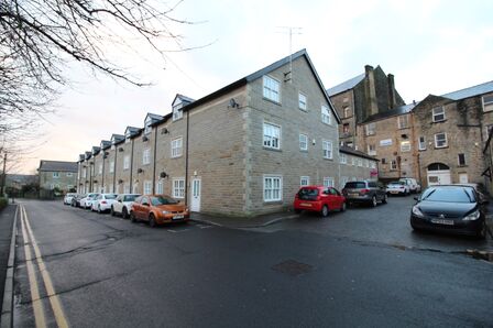 2 bedroom  Flat to rent