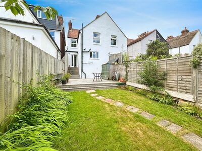 3 bedroom End Terrace House for sale