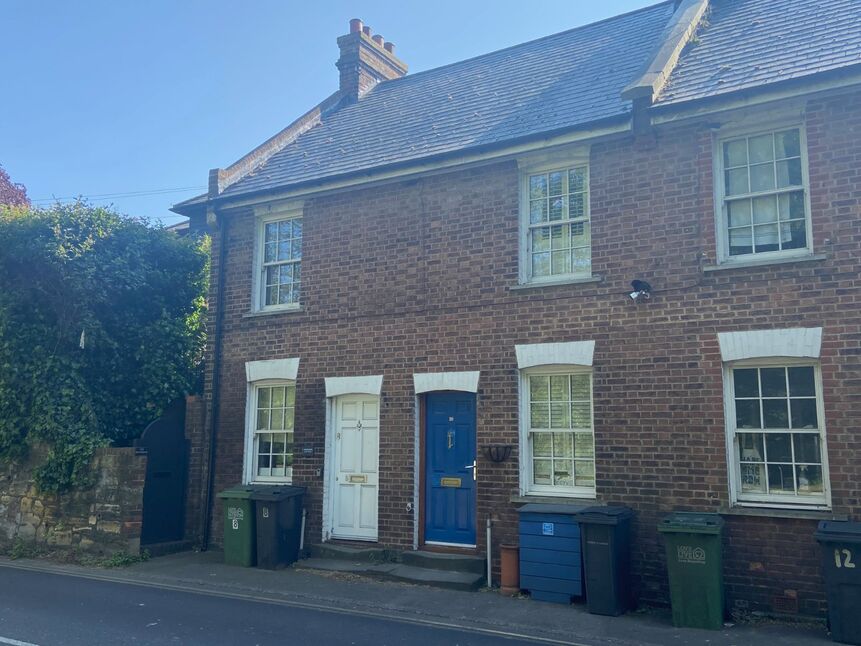 2 bedroom End Terrace House to rent