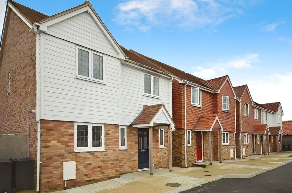 Main image of 4 bedroom Detached House to rent, Orchard Way, Hastings, East Sussex, TN35