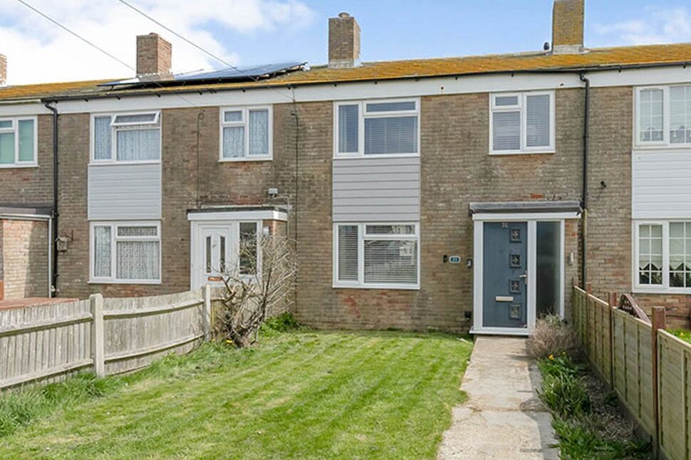 Main image of 3 bedroom Mid Terrace House for sale, Pelwood Road, Camber, Rye, TN31