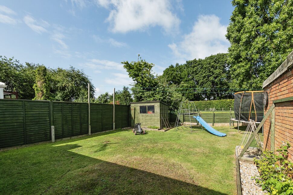2 bedroom Semi Detached Bungalow for sale, Brede Valley View, Icklesham