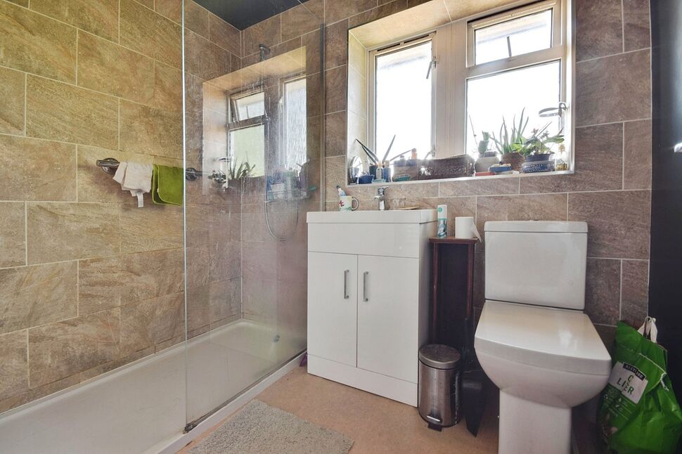 Shower Room WC