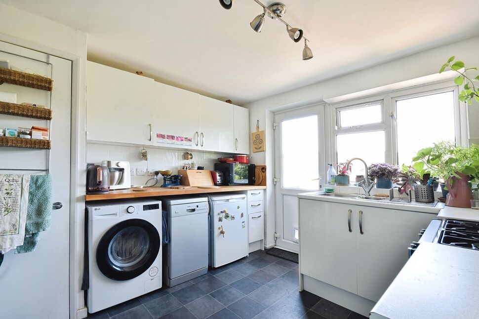 Kitchen / Breakfast Room