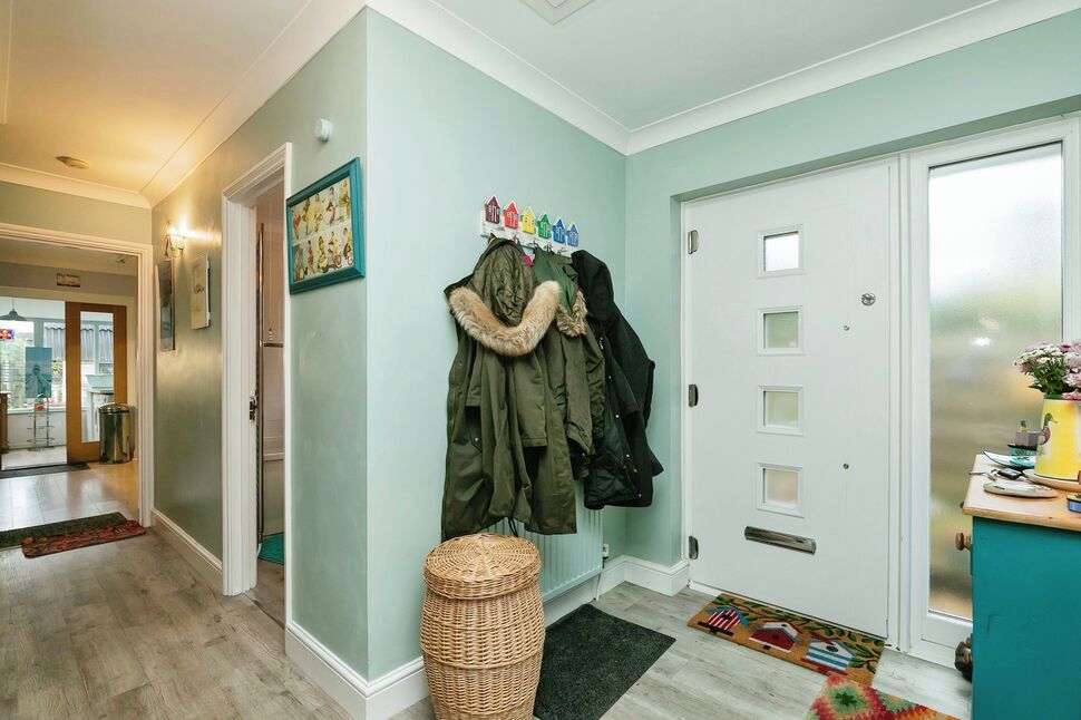 3 bedroom Detached Bungalow for sale, Morlais Place, Winchelsea Beach, TN36 £450,000