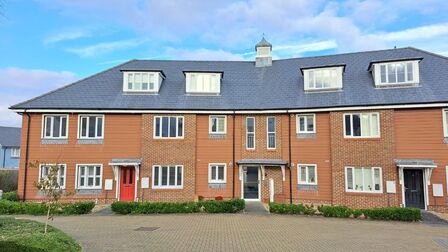 Vidler Square, 1 bedroom  Flat to rent, £900 pcm