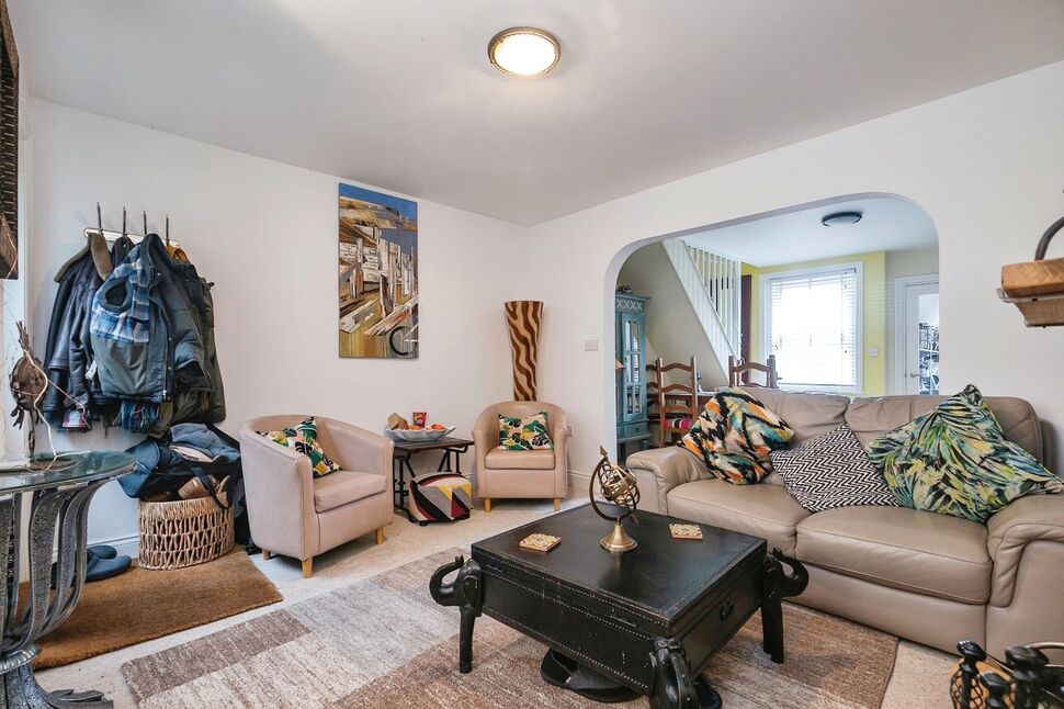 2 bedroom Mid Terrace House for sale, The Strand, Winchelsea, TN36 £