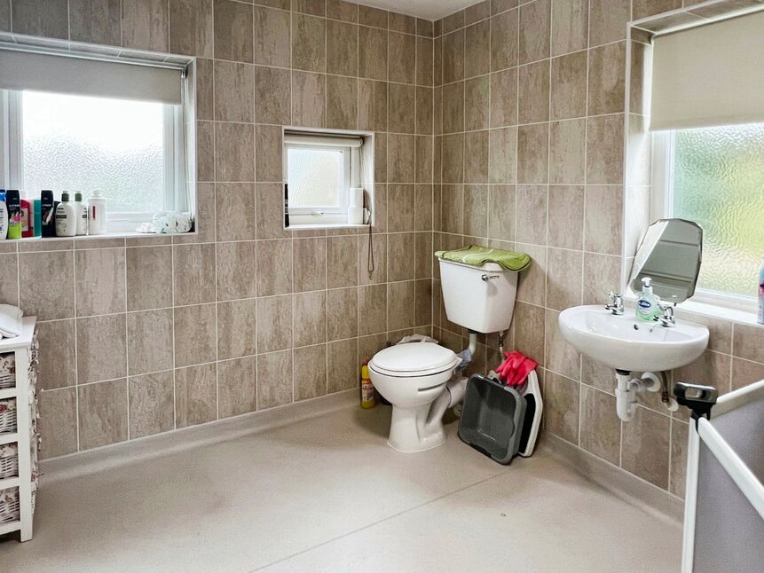 3 bedroom Detached House for sale, Sea Road, Winchelsea Beach, TN36 £