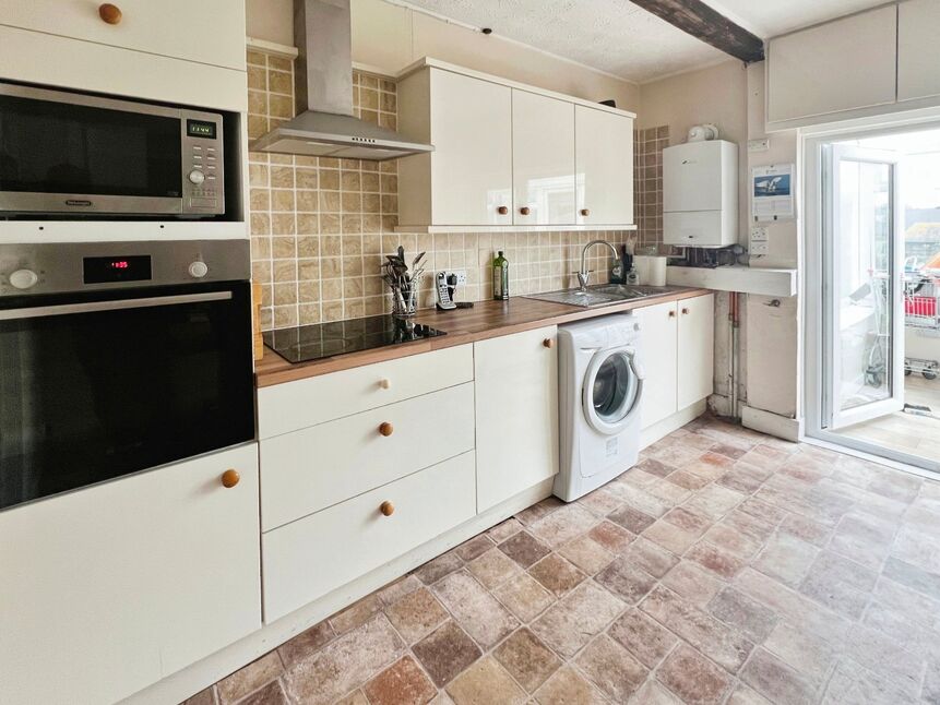 3 bedroom Detached House for sale, Sea Road, Winchelsea Beach, TN36 £