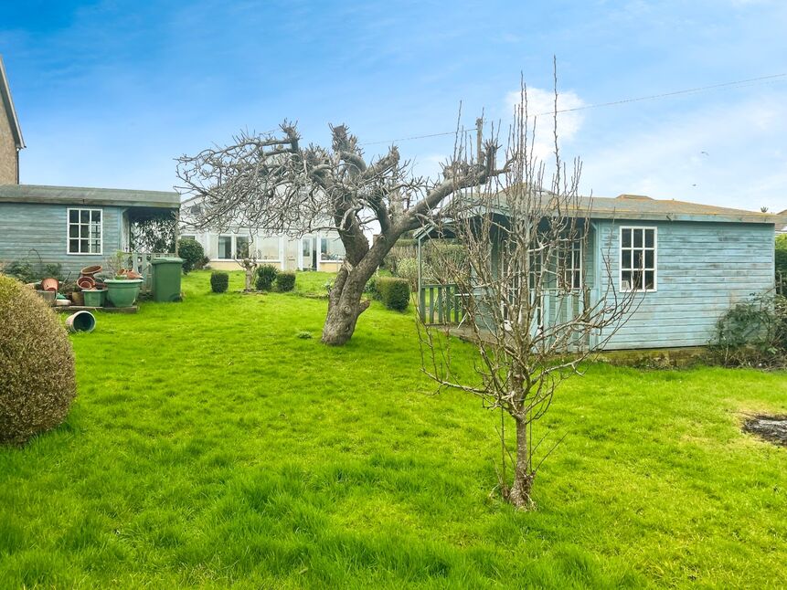 3 bedroom Detached House for sale, Sea Road, Winchelsea Beach, TN36 £