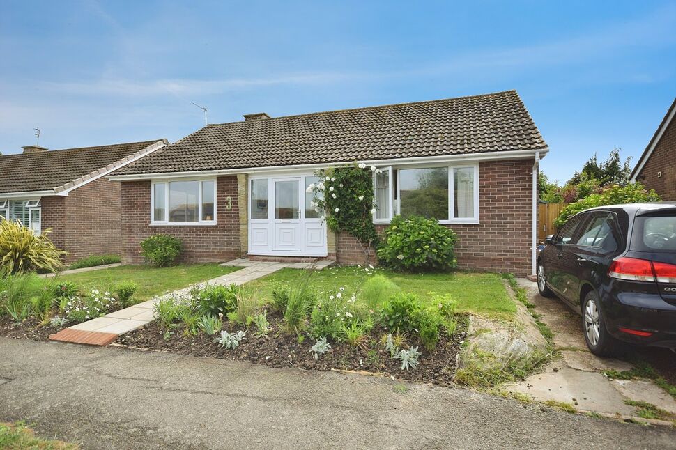 Main image of 2 bedroom Detached Bungalow for sale, Oast House Road, Icklesham, East Sussex, TN36