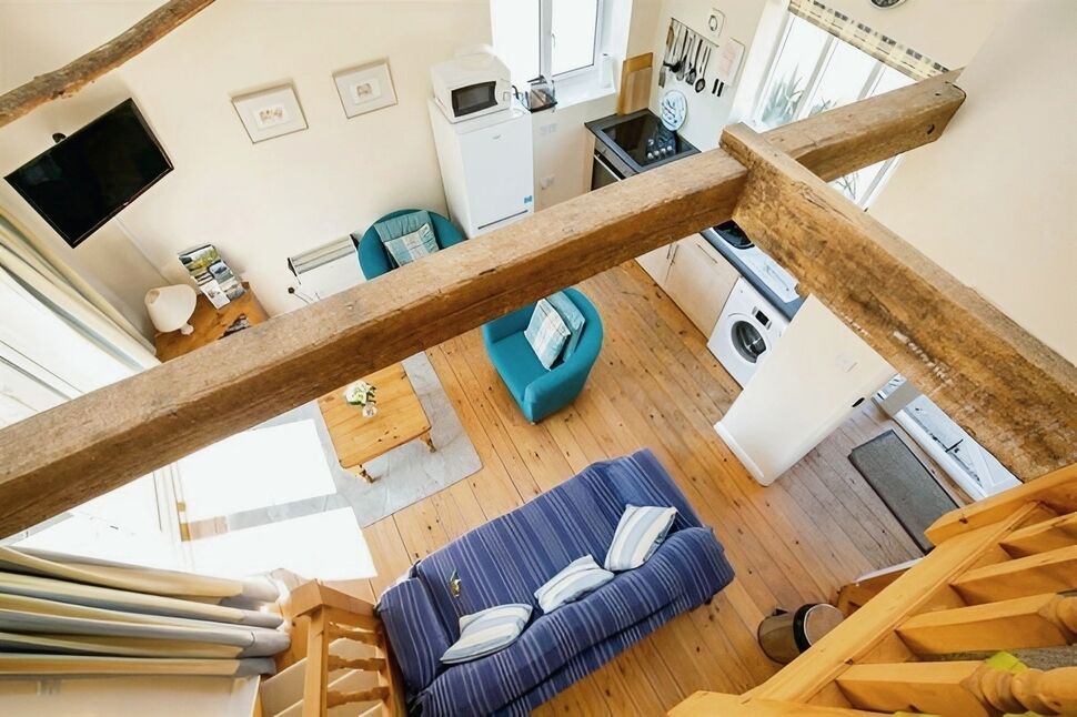 Open Plan Living Room / Kitchen