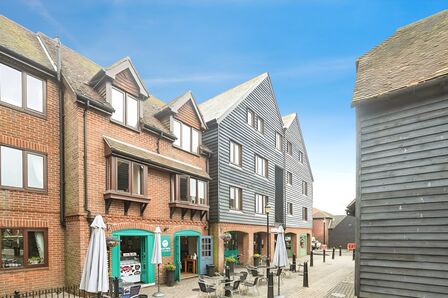 Strand Quay, 1 bedroom  Flat for sale, £125,000