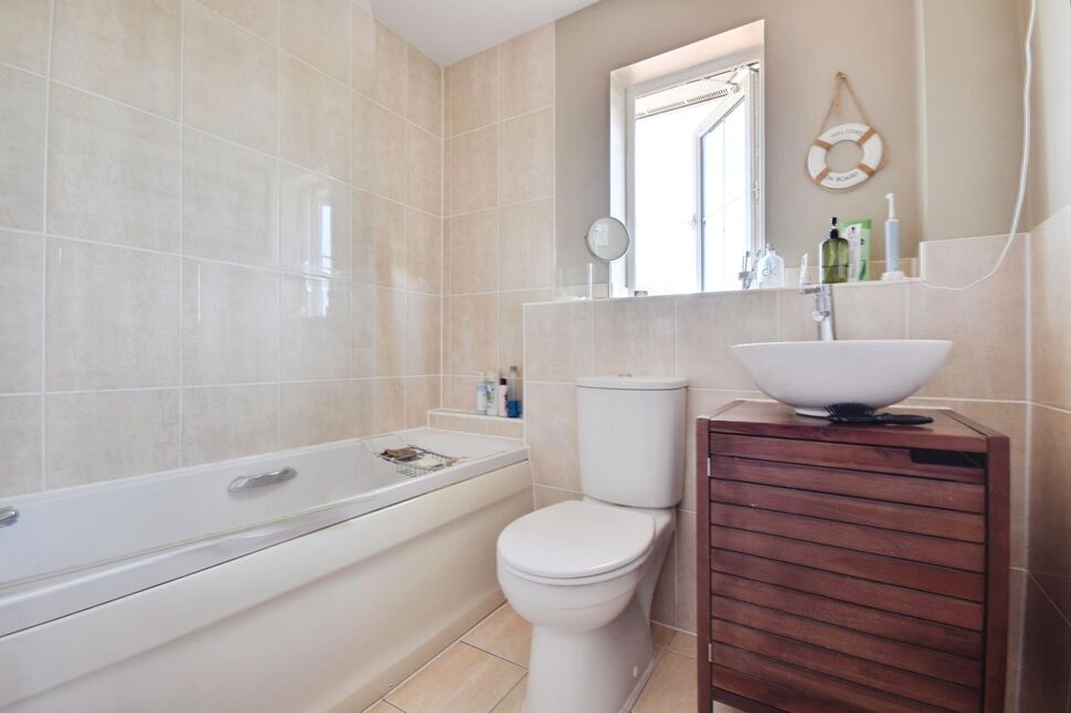 Family Bathroom WC
