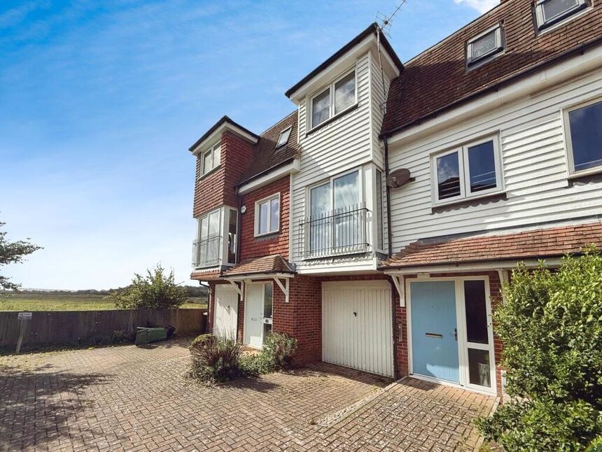 Main image of 2 bedroom Mid Terrace House for sale, Western Barn Close, Rye, East Sussex, TN31