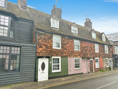 2 bedroom Mid Terrace House for sale