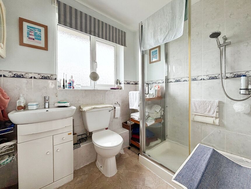 Shower Room WC