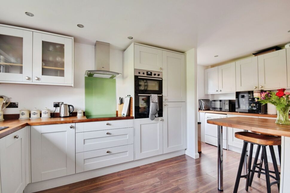 Kitchen / Breakfast Room
