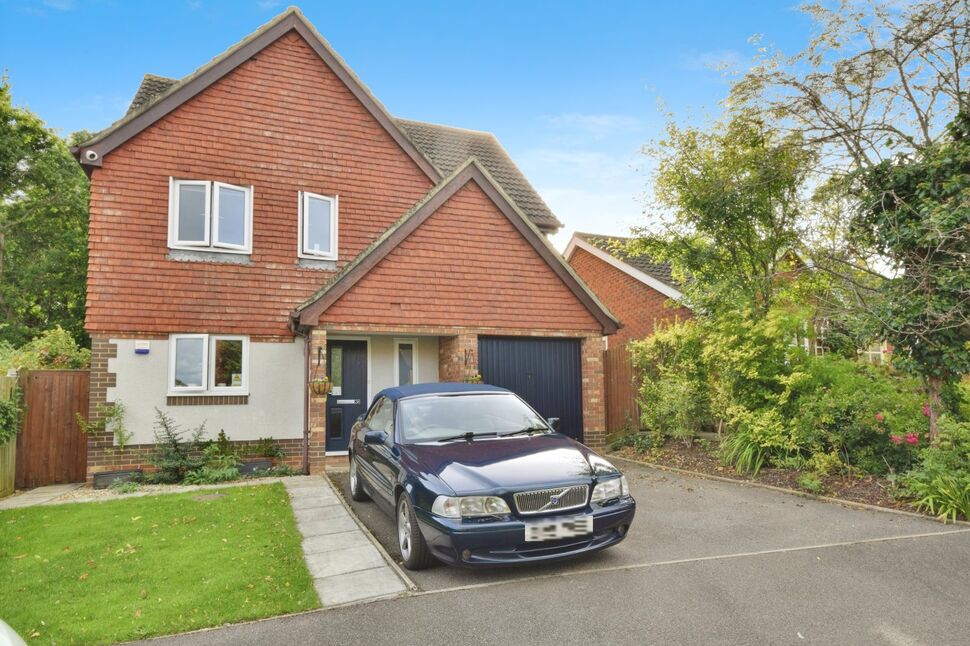 3 bedroom Detached House for sale