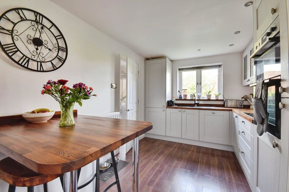 Kitchen / Breakfast Room