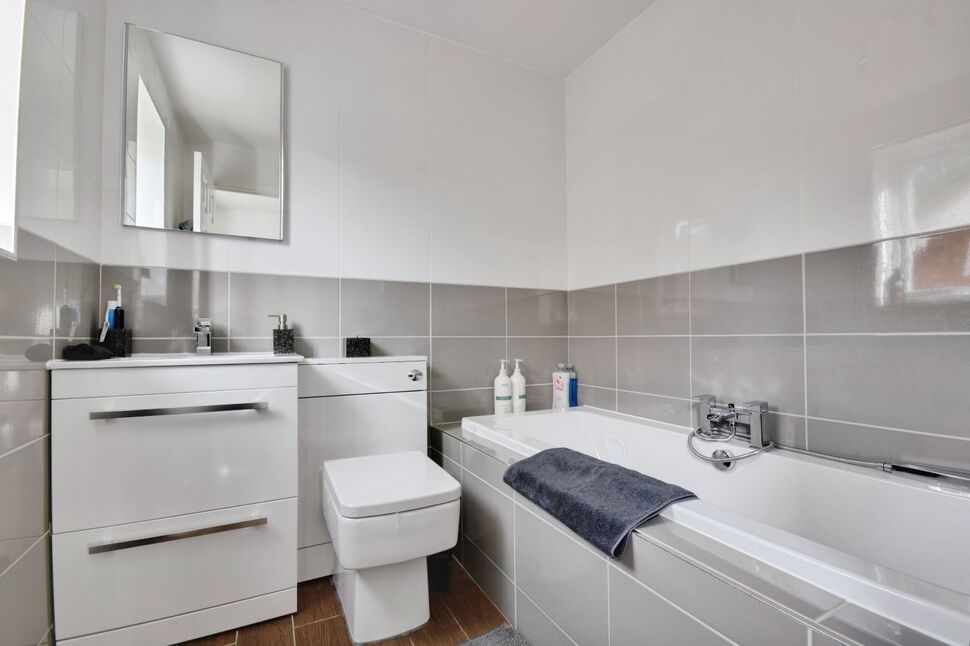 Family Bathroom WC
