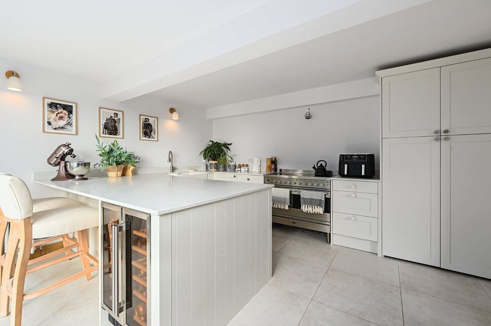Kitchen / Breakfast Room