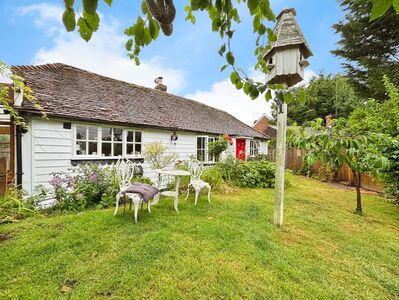 Main Street, 2 bedroom Detached Bungalow for sale, £425,000