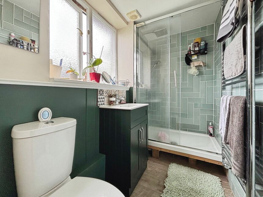 Shower Room WC