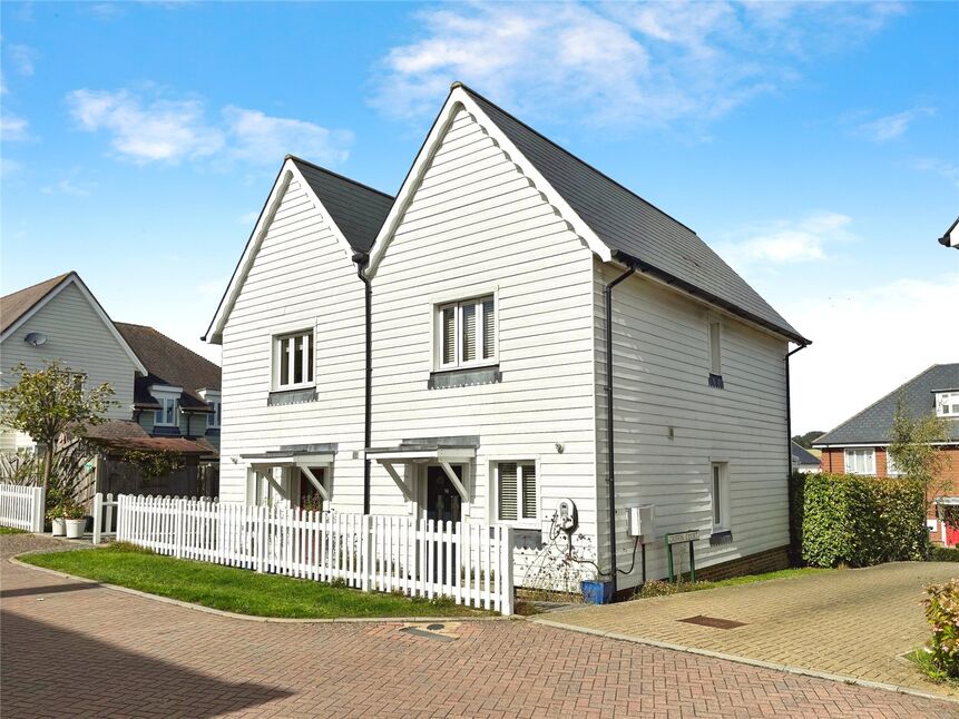Main image of 2 bedroom Semi Detached House for sale, Vidler Square, Rye, East Sussex, TN31
