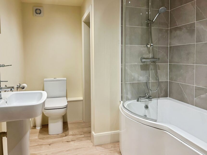 Bathroom / Wc