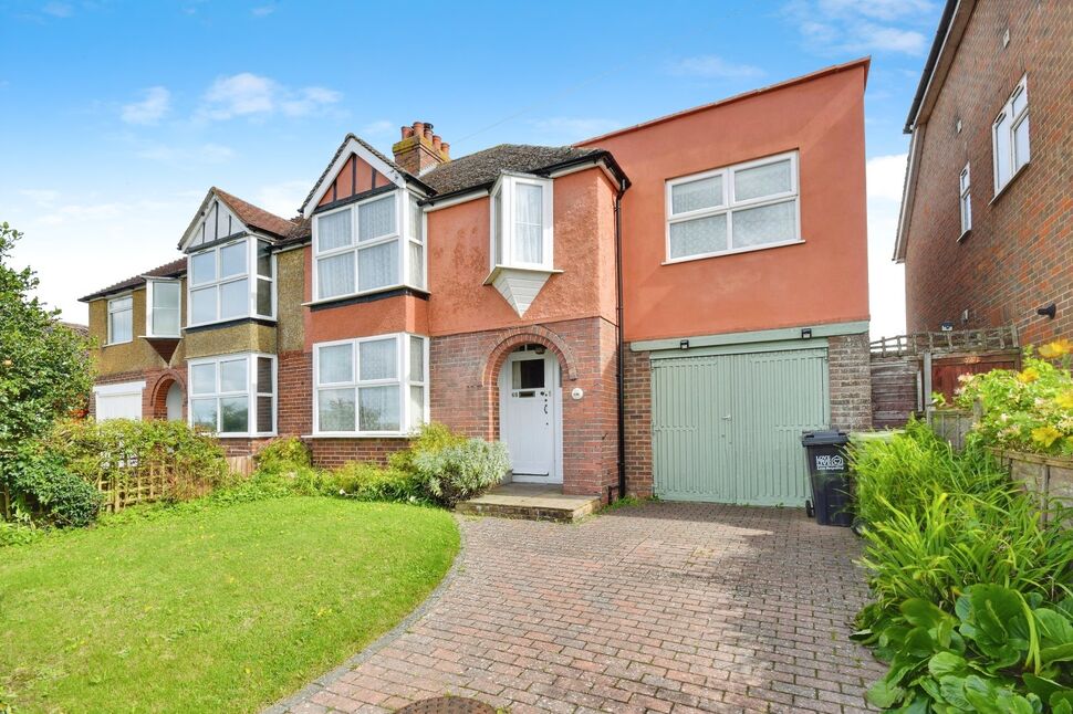 Main image of 4 bedroom Semi Detached House for sale, New Winchelsea Road, Rye, East Sussex, TN31
