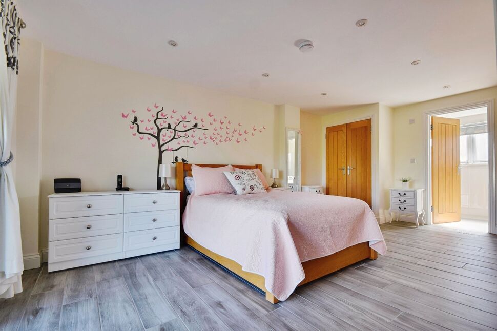 Annexe Kitchen / Reception Room