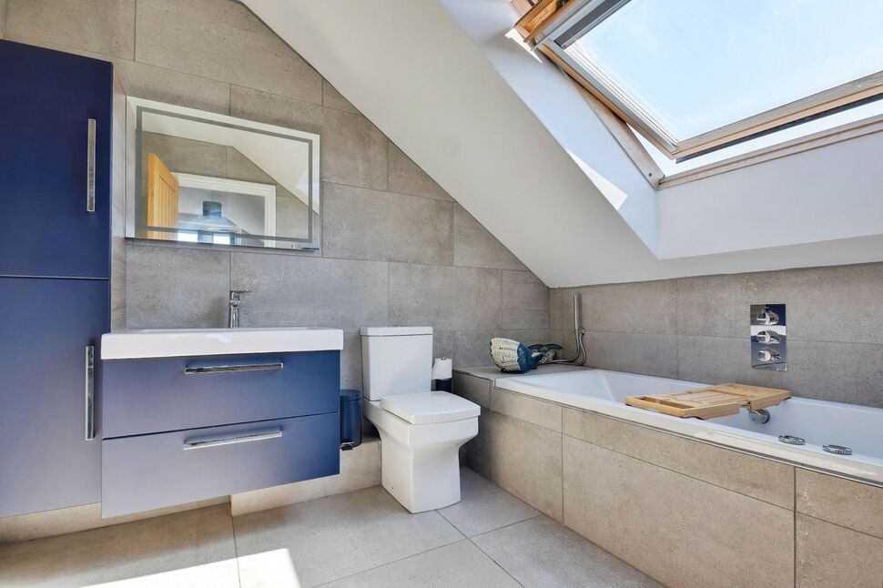 En-Suite Bathroom WC