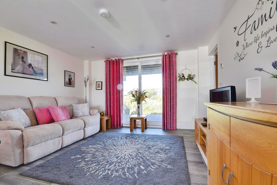 Annexe Kitchen / Reception Room