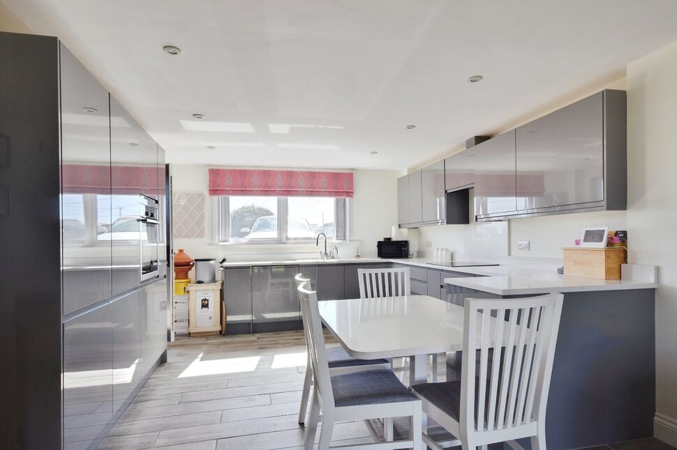 Annexe Kitchen / Reception Room