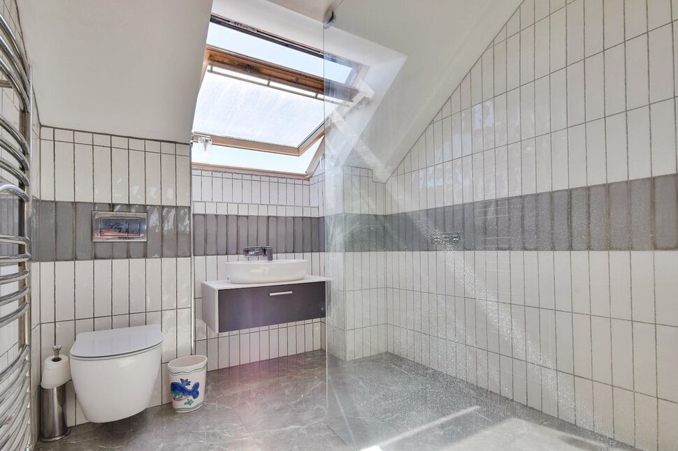 Shower Room WC
