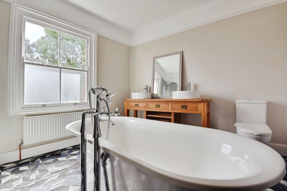 Bath / Shower Room WC