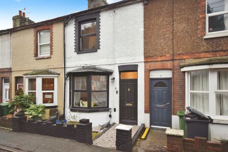 3 bedroom Mid Terrace House for sale