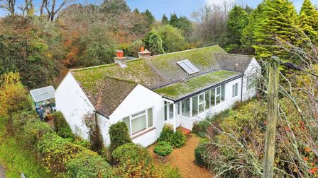 Udimore Road, 4 bedroom Detached Bungalow for sale, £500,000