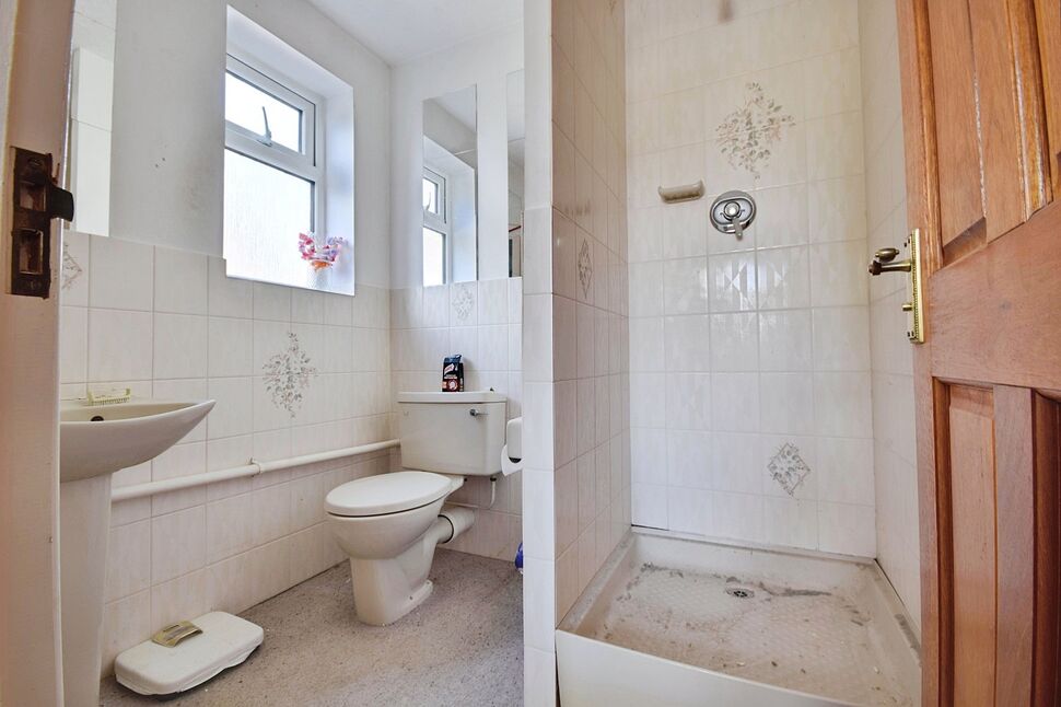 En-Suite Shower Room WC