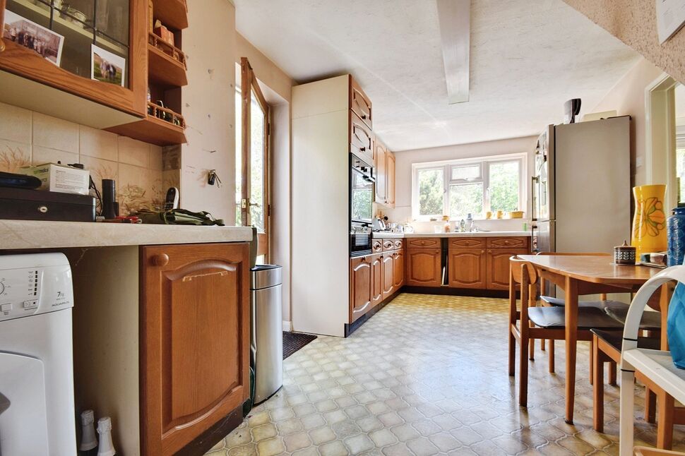 Kitchen / Breakfast Room
