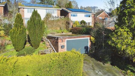 Love Lane, 4 bedroom Detached House for sale, &pound;675,000