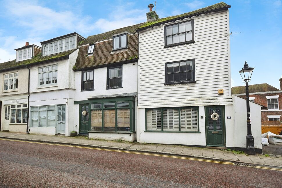 External Rear Decked Courtyard