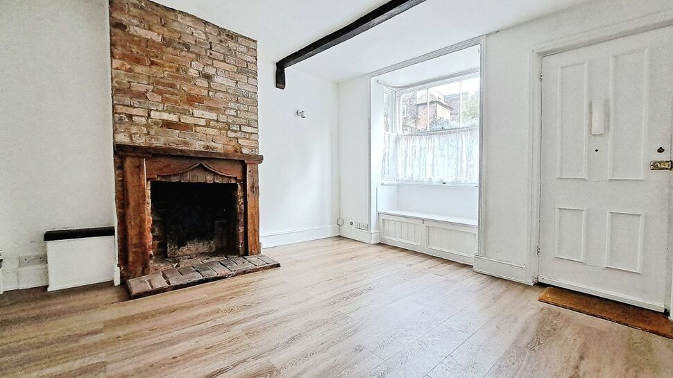 Lounge / Dining Room