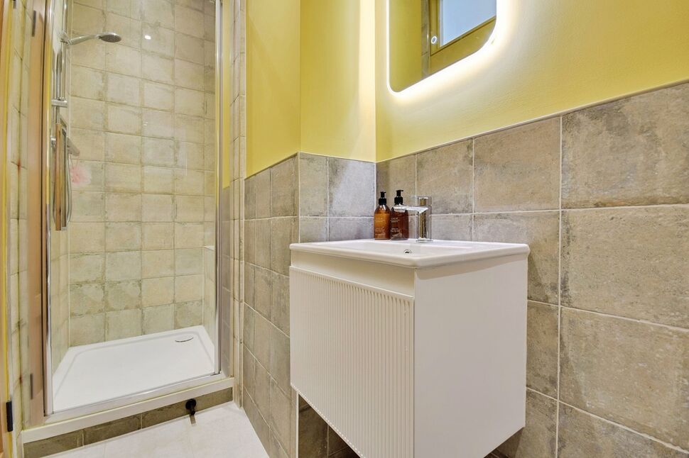 En-Suite Shower Room