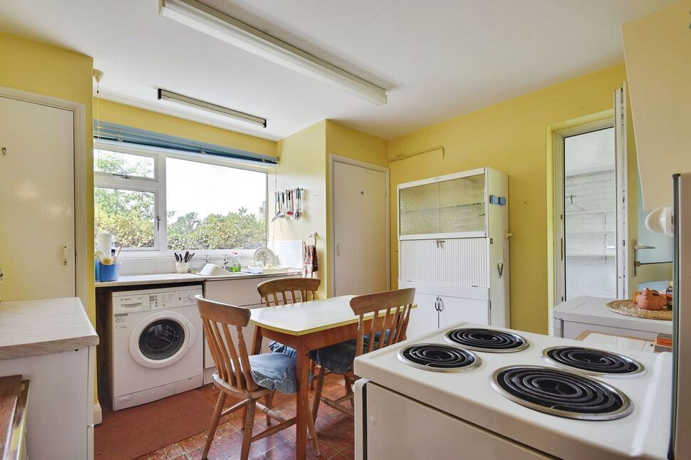 Kitchen / Breakfast Room