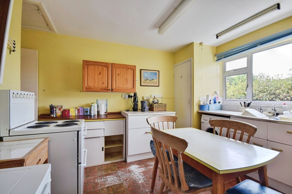 Kitchen / Breakfast Room