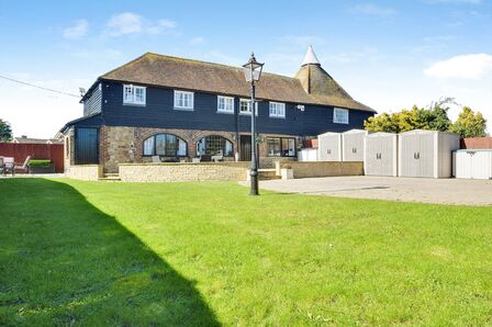Main Road, 4 bedroom Semi Detached House for sale, &pound;575,000