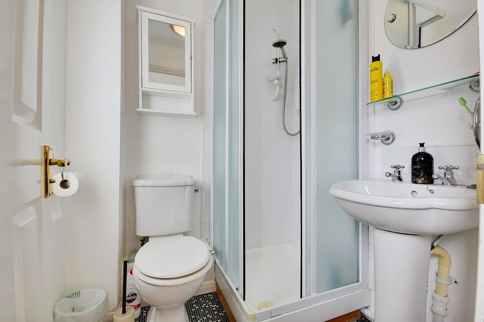 En-Suite Shower Room WC